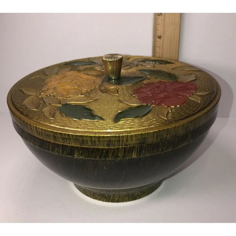 Decorative lacquered‎ bowl/dish l w/ Lid Flowers & Leaves Made in Japan.